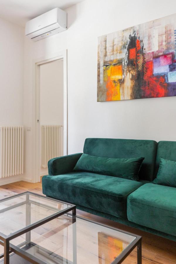 La Dolce Vita - Luxury Stylish Flat In Trastevere 60Sqm Ρώμη Εξωτερικό φωτογραφία